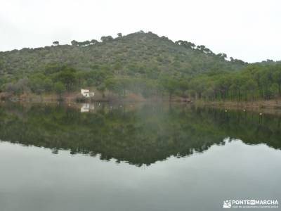 Garganta Picadas_Via Verde Alberche;viajes de ensueño gente vip grupos pequeñossenderismo personal